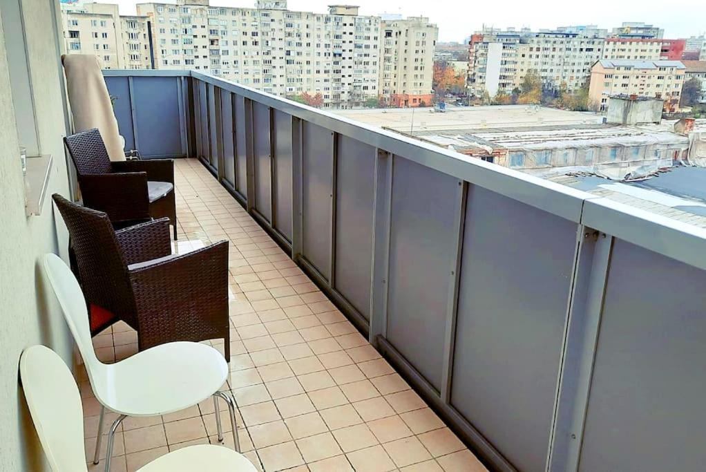Central 700 Square Fructus Plaza - Eva Apartment تيميشورا المظهر الخارجي الصورة