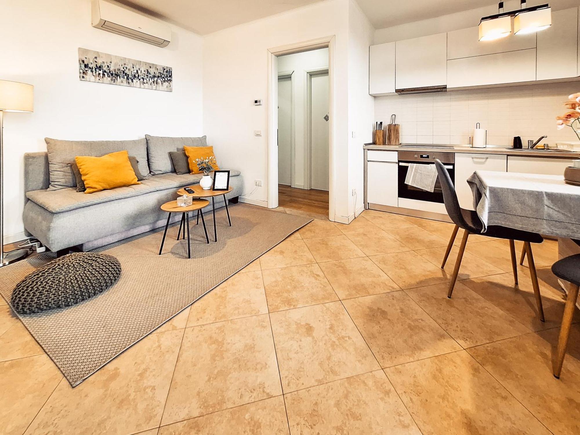 Central 700 Square Fructus Plaza - Eva Apartment تيميشورا المظهر الخارجي الصورة
